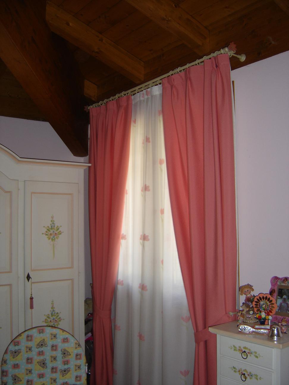 Tenda con laterali bastone in ferro finitura vetro di murano